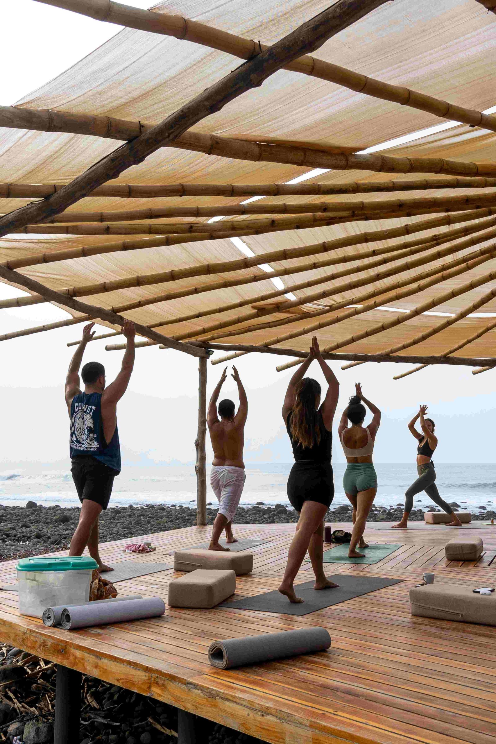 Retiro mujeres yoga